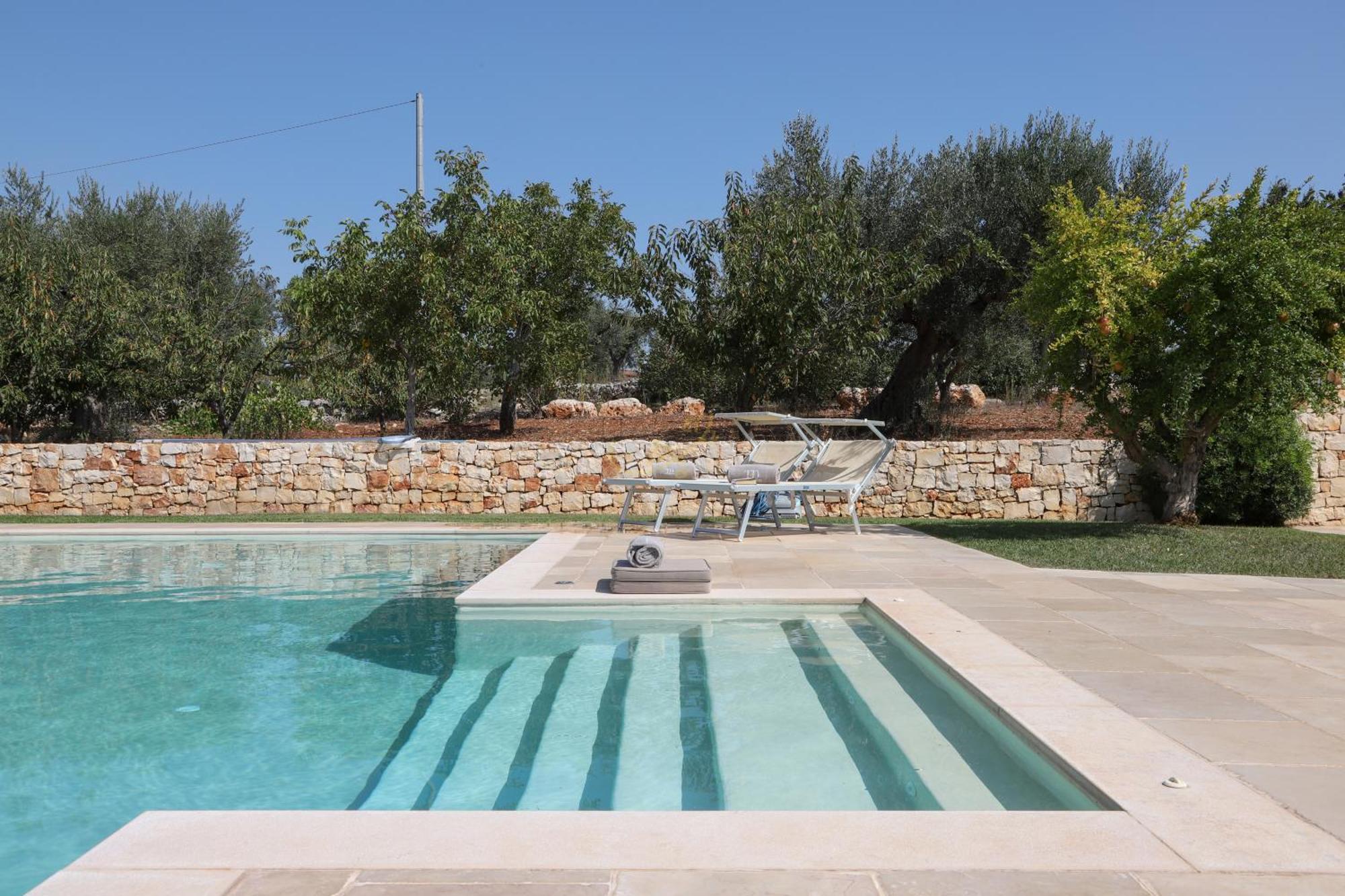 Td Trulli Della Lama Private Trulli With Pool Castellana Grotte Bagian luar foto